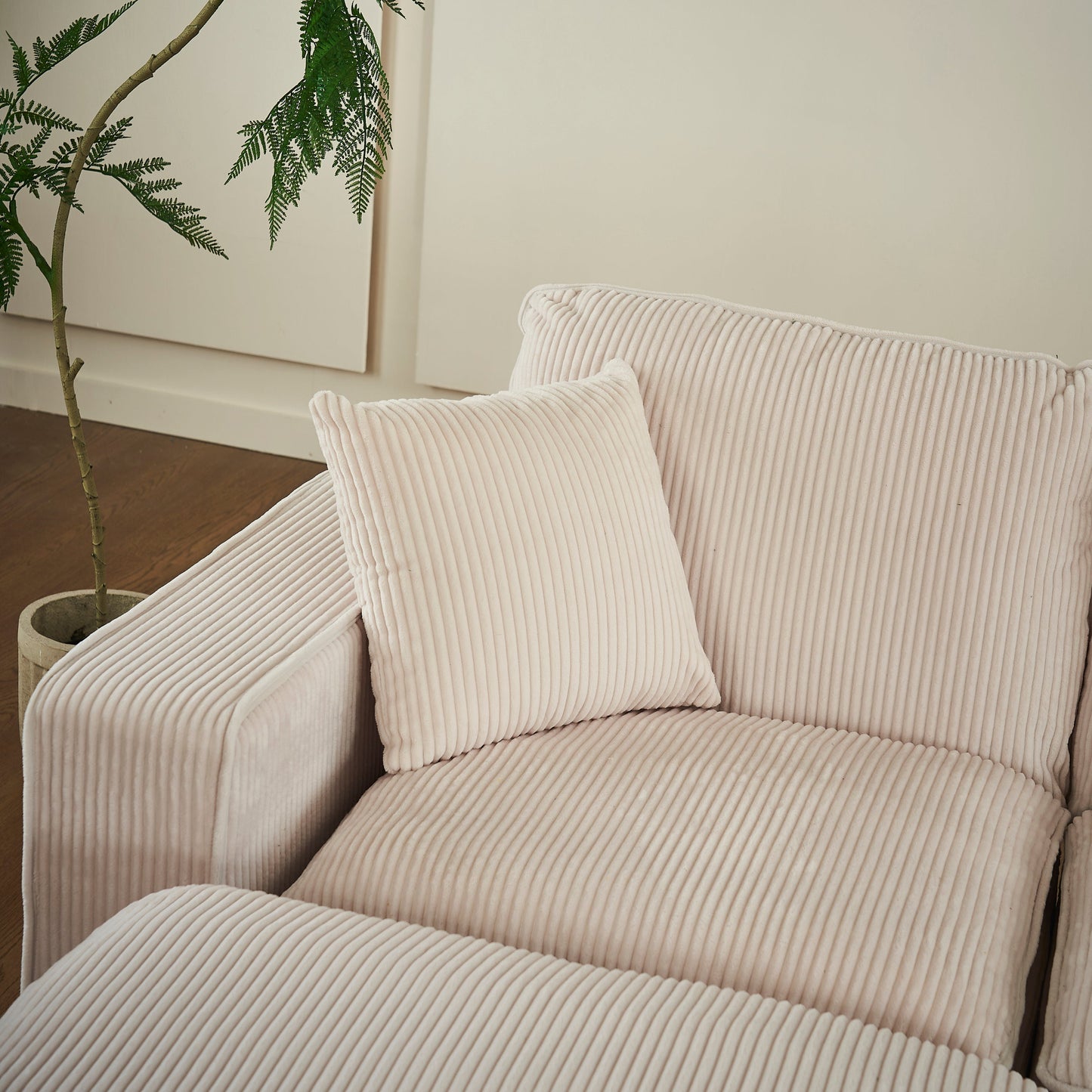 Modern U Shaped 6-seat Sectional Sofa Couch with one Ottoman and three toss pillow